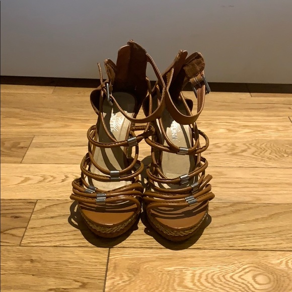 Tan espadrille wedges - Picture 2 of 2